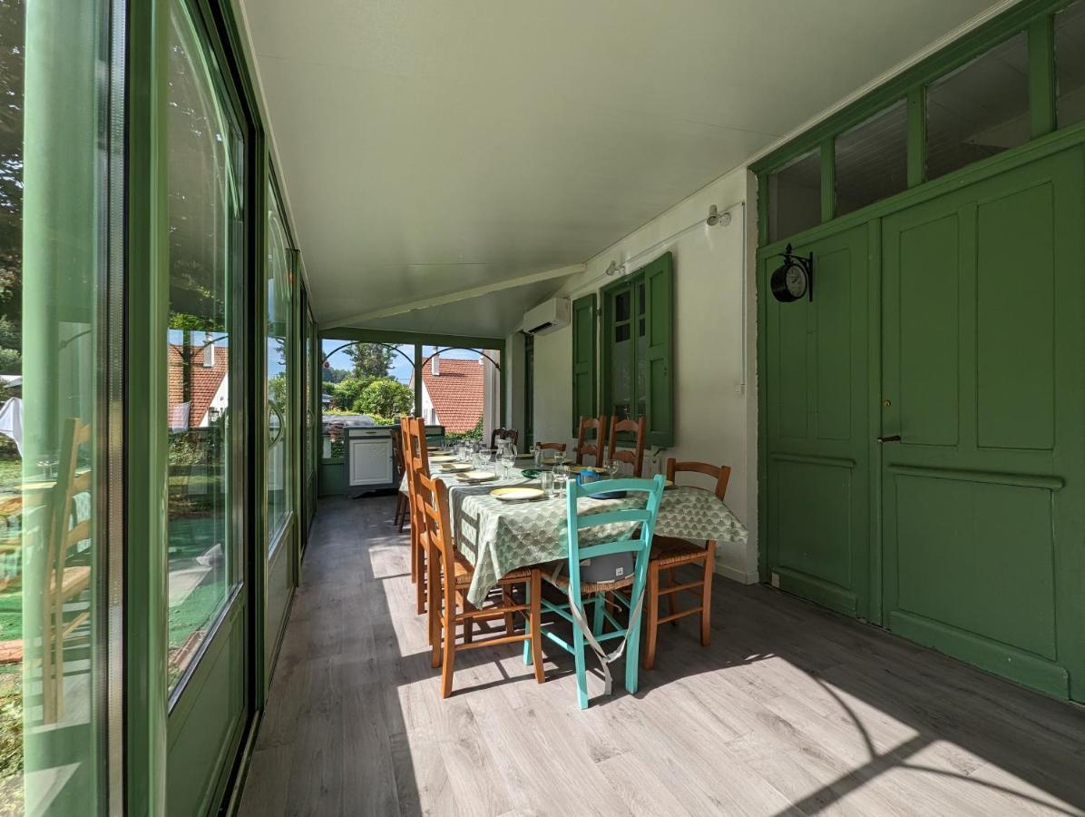 Maison Des Annees 30 - Vic-Sur-Cere - 14 Personnes エクステリア 写真